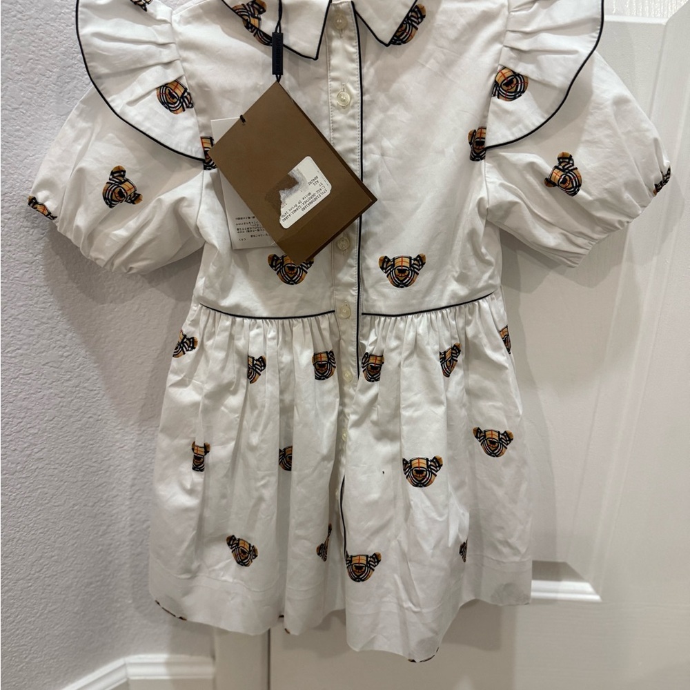 Burberry White Dress with Iconic Pattern - Picture 2 of 3